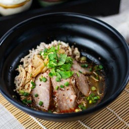 3988 Bistroพิซซ่า&ก๋วยเตี๋ยวต้มยำหมูย่าง -