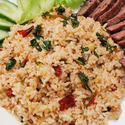 กะเพราคลุกข้าว