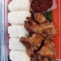 ข้าวหมูทอดน้ำปลา