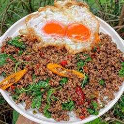 อาหารตามสั่งดำแบนด์