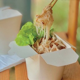 หมี่กล่องพิเศษ