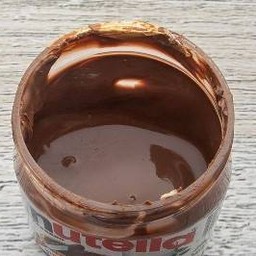 นูเทลล่า (Nutella)