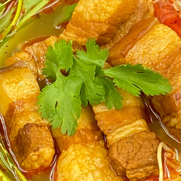 B09 หมูสามชั้น