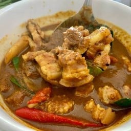 แกงคั่วพริกหมูสามชั้น