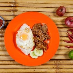 ข้าวหมูทอดกระเทียม