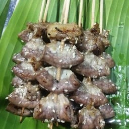 อาตี๋ BBQ แหนมย่าง ไส้กรอก ชิ้นปิ้ง ตราด