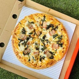 พิซซ่าผักโขมเบคอนชีส