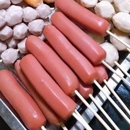 HotDog-แดง (พร้อมผัก)