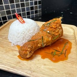 น้องเมาพะแนง