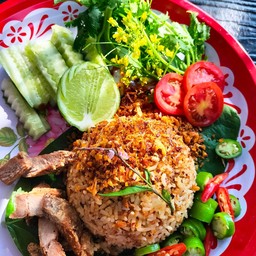 ข้าวผัดน้ำพริกคั่วทราย+หมูทอดเค็ม