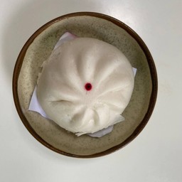 ซาลาเปาหมูแดง