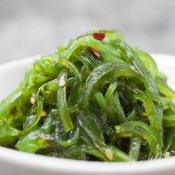 ยำสาหร่ายญี่ปุ่น