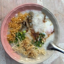 ร้านโจ๊กป้าเล็ก,ตามสั่ง,ลูกชิ้นทอด