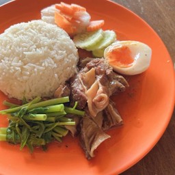 ข้าวหมูตุ๋น