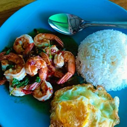 กะเพรากุ้ง