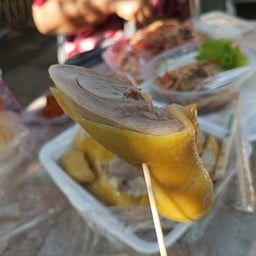 เจ้นัน ไก่ต้มน้ำปลา แพในตลาดน้ำลำพญา ต.ลำพญา อ.บางเลน จ.นครปฐม