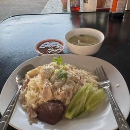 ข้าวมันไก่ตอน ข้างโรงรับจำนำ Easy money บางพลีกม. 16