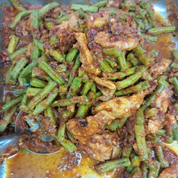 ถั่วผัดพริกแกง ถุงละ