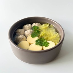 แกงจืดผักกาดขาว เต้าหู้ไข่ อกไก่เด้ง 175 Kcal