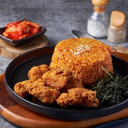 ข้าวผัดกิมจิไก่ทอด