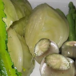 ชุดผักลวก