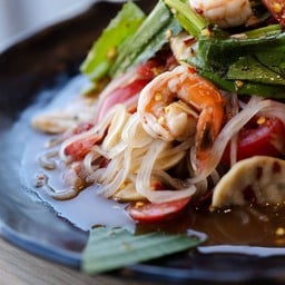 [ตำกะเทย ณ จ๊ะ] ตำเส้นเล็กหมูยอกุ้ง