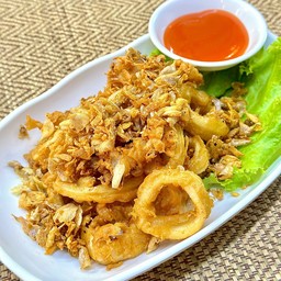 หมึกทอดกระเทียม