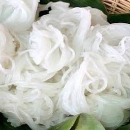 เส้นขนมจีนเปล่า