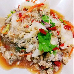 ยำเล็บมือนางวุ้นเส้นหมูสับ