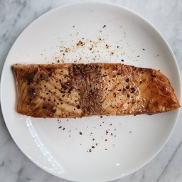 เนื้อปลา - แซลมอน ย่างพริกไทยดำ - พรีเมี่ยม สูตรพิเศษ! ( ขายดี! )