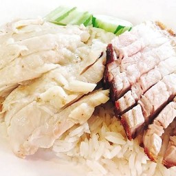 ข้าวมันไก่ + หมูกรอบ
