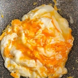 ไข่ขยี้ ไข่2 ฟอง