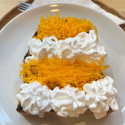 ปังปิ้งนูเทล่าวิปปิ้งครีมฝอยทอง