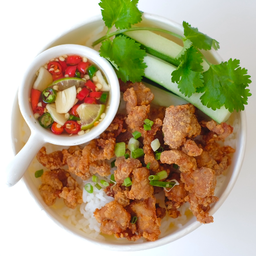 ข้าวหมูทอดน้ำปลา