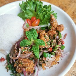 ข้าวยำไก่แซ่บ