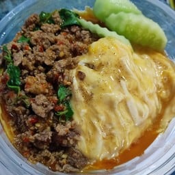 ข้าวไข่ข้น + กะเพราเนื้อสับ