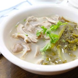 กระเพาะหมูต้มผักดอง