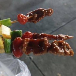 BarBQ ไม้ละ5บาท ตลาดโต้รุ่งองค์พระ นครปฐม