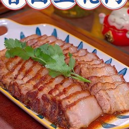 สามชั้นตุ๋น