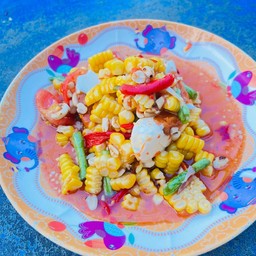 ตำข้าวโพดไข่เค็ม