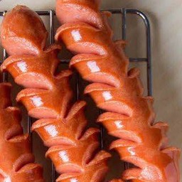 ฮอตดอกแดง หนังกรอบ (ไม้ใหญ่)