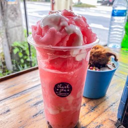 สตอเบอร์รี่ปั่นโยเกิตร
