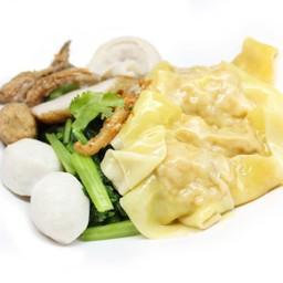 ก๋วยเตี๋ยวเกี๊ยวกุ้ง แห้ง-น้ำใส