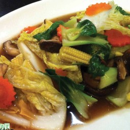 Fried Vegetable Fish خضار سادة سمك