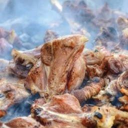 Mandi Lamb with saladلحم سادة  بدون رز