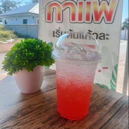 สตอเบอรี่โซดา