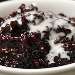 ข้าวเหนียวดำน้ำกะทิ