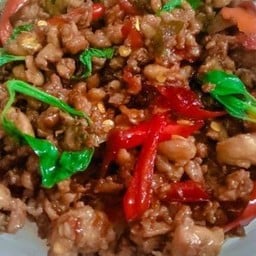 หมูสับผัดกระเพรา