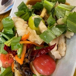 เหลาตีนไก่ขายำ