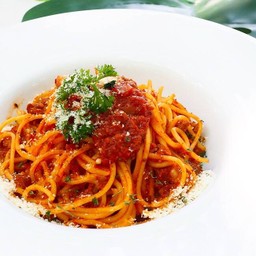 สปาเก็ตตี้ซอสมะเขือเทศ Spaghetti with Tomato Sauce